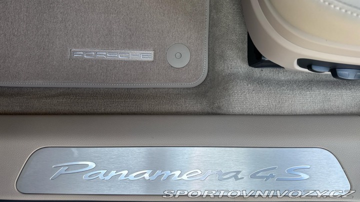 Porsche Panamera 4S E-Hybrid 2025