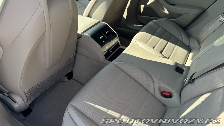 Porsche Panamera 4S E-Hybrid 2025