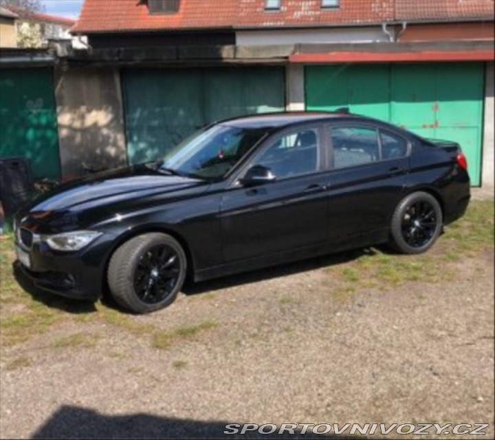 BMW 3 2,0 316d LUXURY LINE 2013