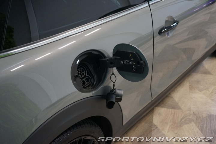 Mini Cooper SE 135kW CarPlay Navi LED 2021
