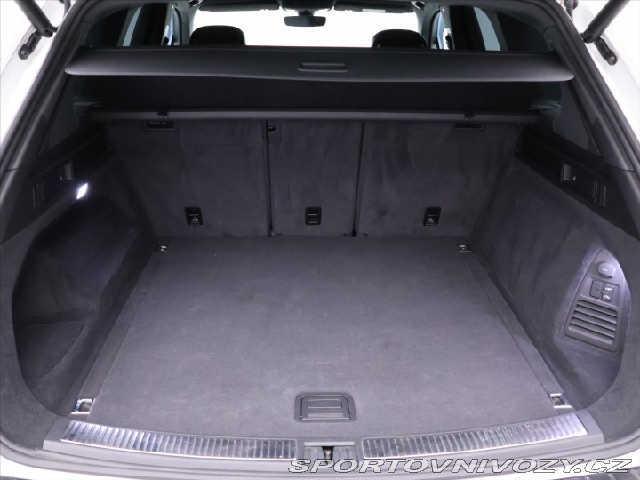Volkswagen Ostatní modely Touareg 3,0 TDI V6 R-line CZ DPH 2019