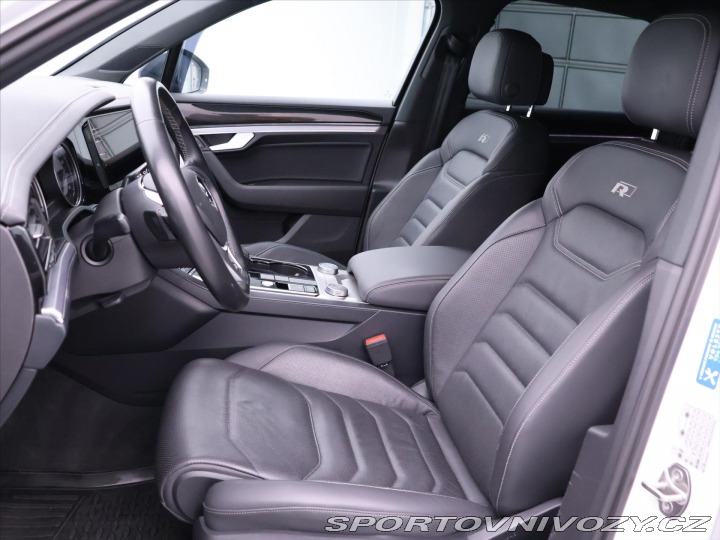Volkswagen Ostatní modely Touareg 3,0 TDI V6 R-line CZ DPH 2019