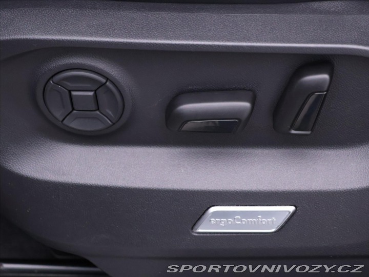 Volkswagen Ostatní modely Touareg 3,0 TDI V6 R-line CZ DPH 2019