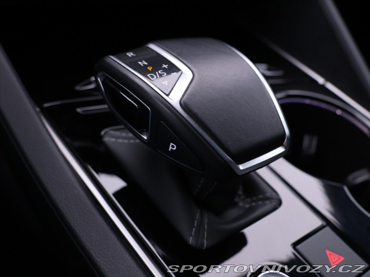 Volkswagen Ostatní modely Touareg 3,0 TDI V6 R-line CZ DPH 2019