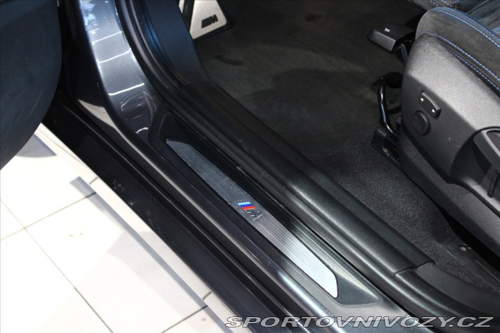 BMW X1 xDrive20d M Sport HUD / 2016