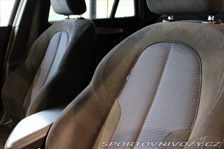 BMW X1 xDrive20d M Sport HUD / 2016