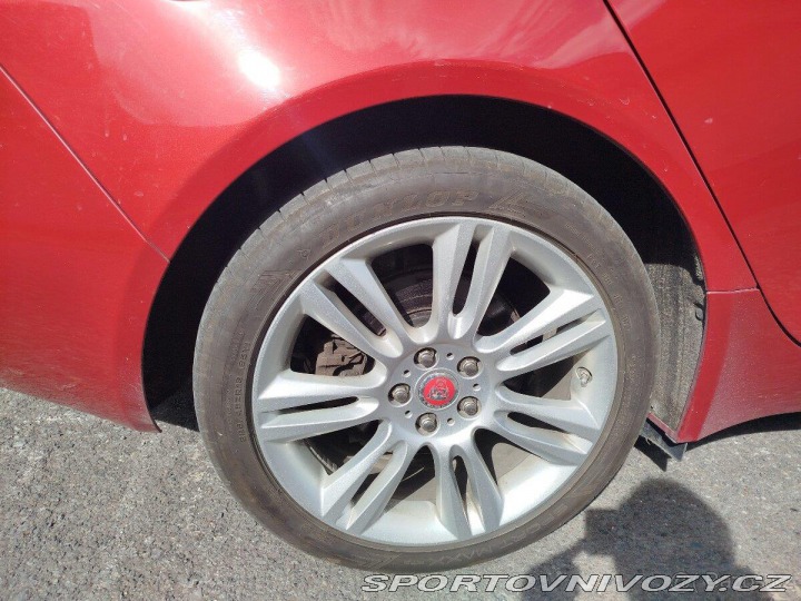 Jaguar XE 2,0 D Performance 2017