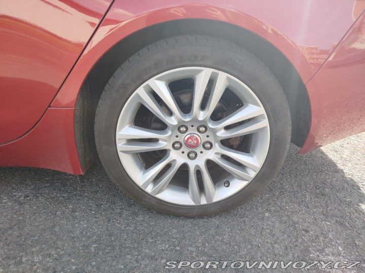 Jaguar XE 2,0 D Performance 2017