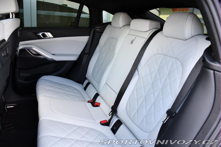 BMW X6 xDrive30d REZERVACE 2023