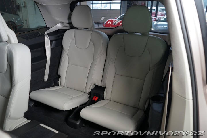 Volvo Ostatní modely XC90 T8 AWD Recharge B&W N 2024