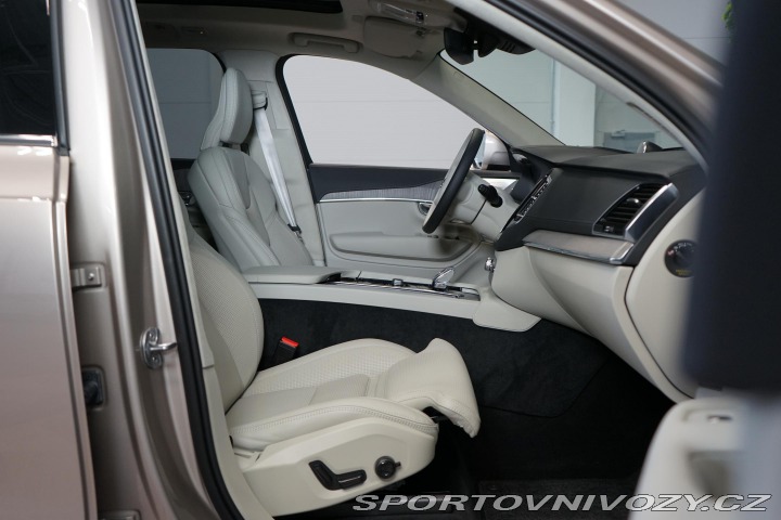 Volvo Ostatní modely XC90 T8 AWD Recharge B&W N 2024