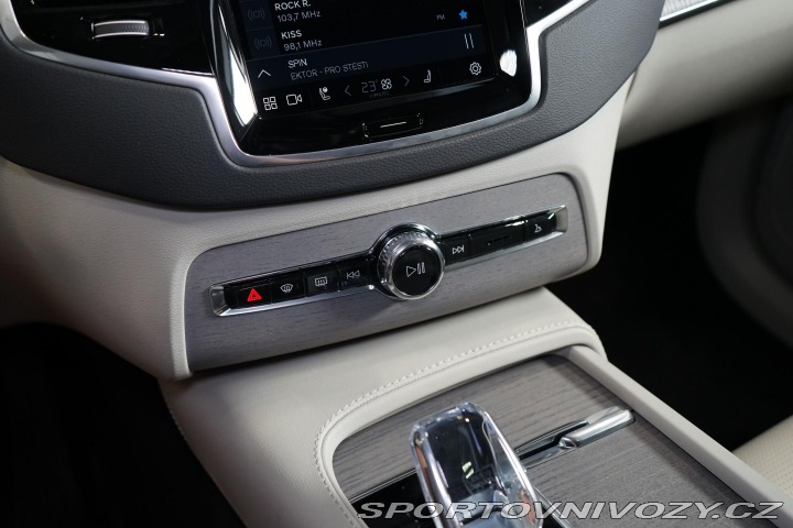 Volvo Ostatní modely XC90 T8 AWD Recharge B&W N 2024