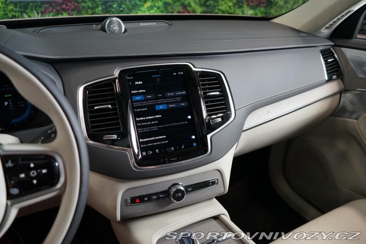 Volvo Ostatní modely XC90 T8 AWD Recharge B&W N 2024
