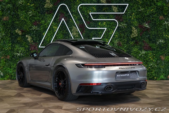 Porsche 911 Carrera 4 GTS Manuál PDLS 2022