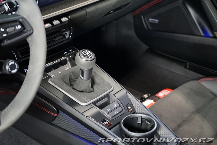 Porsche 911 Carrera 4 GTS Manuál PDLS 2022