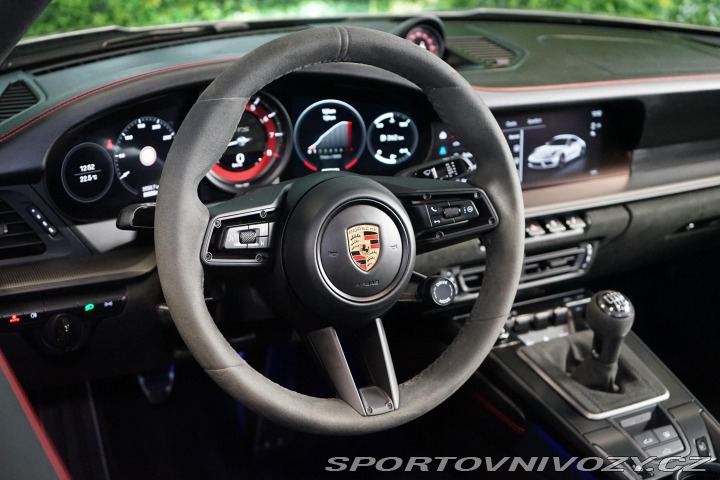 Porsche 911 Carrera 4 GTS Manuál PDLS 2022