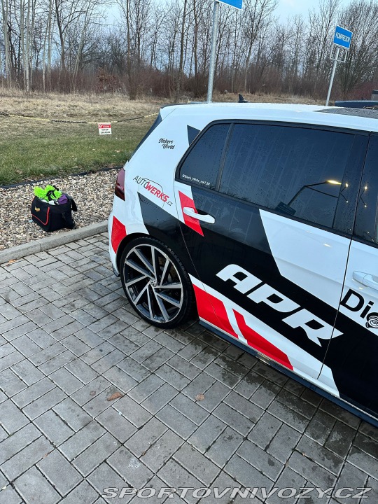 Volkswagen Golf R Performance 2021