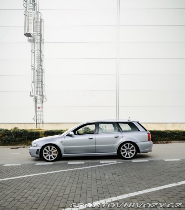 Audi RS4 B5 2000