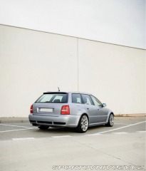 Audi RS4 B5 2000