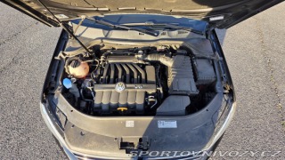 Volkswagen Ostatní modely VW Passat B7 3.6 VR6 2011