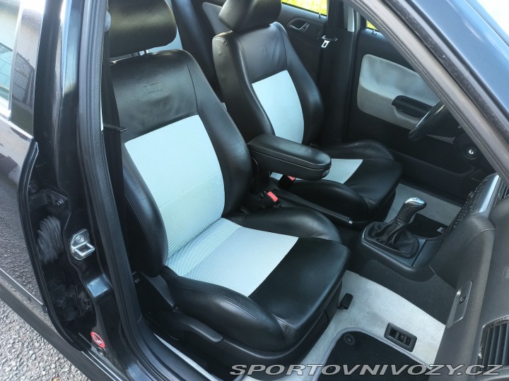 Škoda Octavia RS 2001