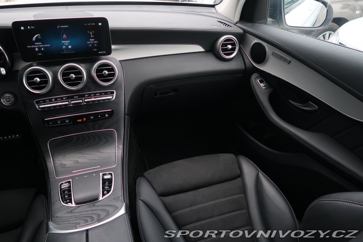 Mercedes-Benz Ostatní modely GLC AMG Line GLC 300d 4MATIC 2020
