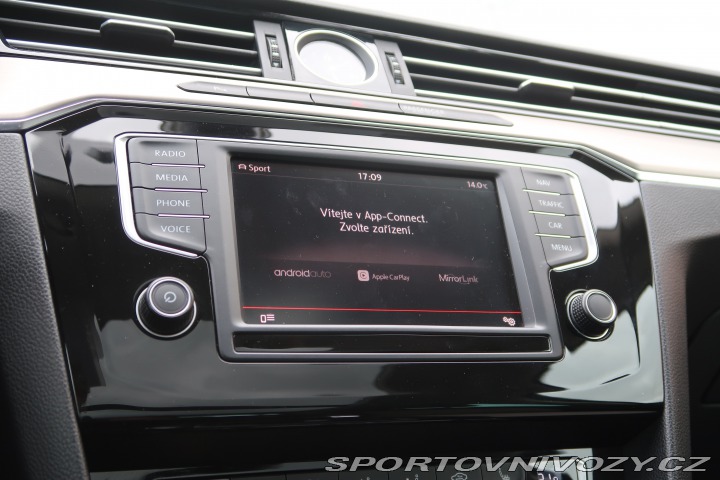Volkswagen Ostatní modely Passat Highline 2.0 BiTDI 2016