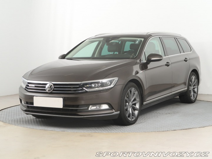 Volkswagen Ostatní modely Passat Highline 2.0 BiTDI 2016