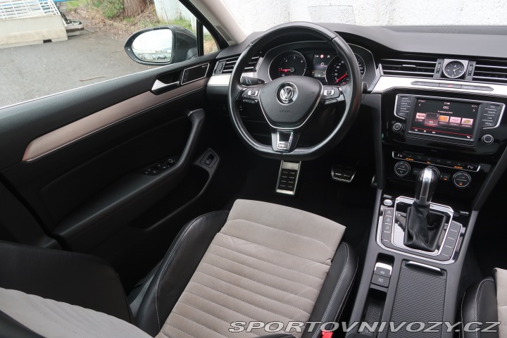 Volkswagen Ostatní modely Passat Highline 2.0 BiTDI 2016