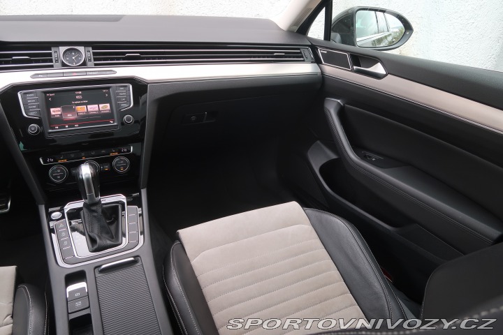 Volkswagen Ostatní modely Passat Highline 2.0 BiTDI 2016
