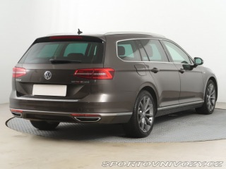 Volkswagen Ostatní modely Passat Highline 2.0 BiTDI 2016