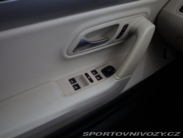 Volkswagen Passat CC CC Sportline 2.0 TDI 2012