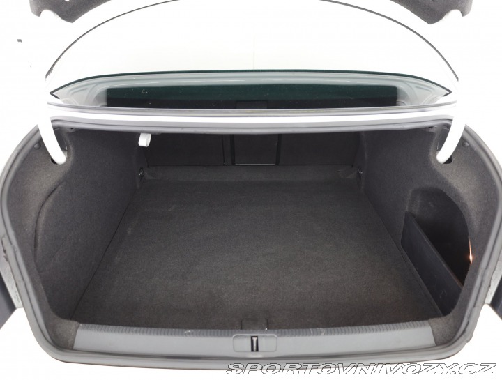 Volkswagen Passat CC CC Sportline 2.0 TDI 2012