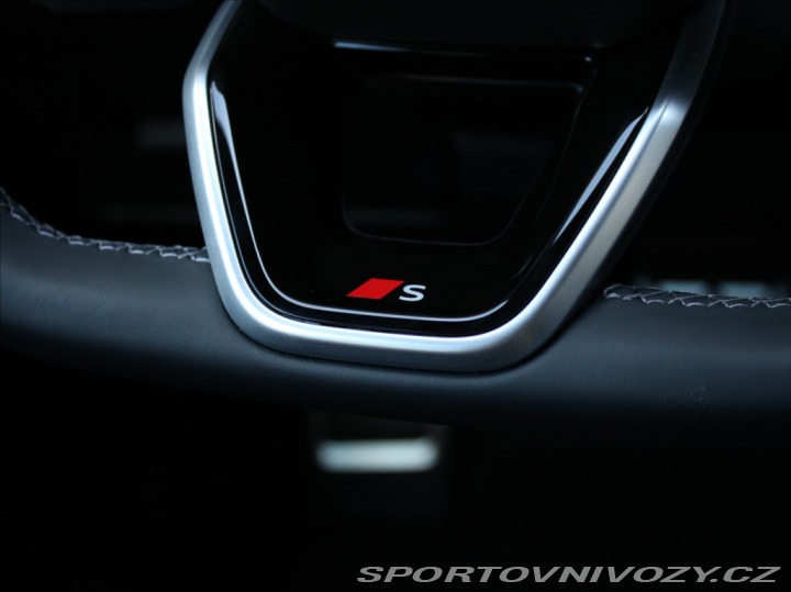 Audi A5 2,0 40TDi Quattro S-line 2025