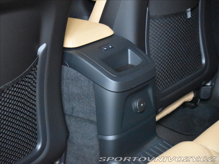 Volvo Ostatní modely XC60 2,0 T6 AWD Ultra Dark Pl 2025