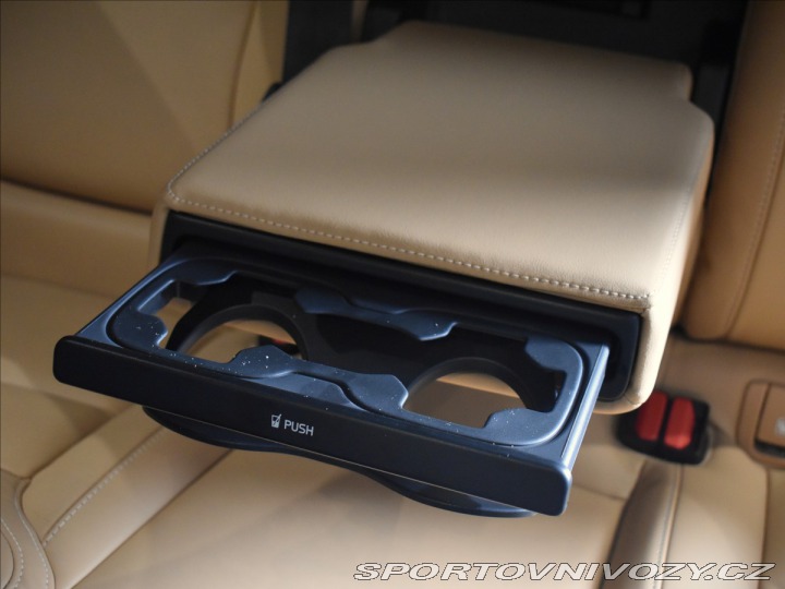 Volvo Ostatní modely XC60 2,0 T6 AWD Ultra Dark Pl 2025