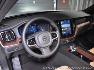 Volvo Ostatní modely XC60 2,0 T6 AWD Ultra Dark  Pl 2025
