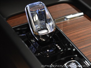 Volvo Ostatní modely XC60 2,0 T6 AWD Ultra Dark  Pl 2025