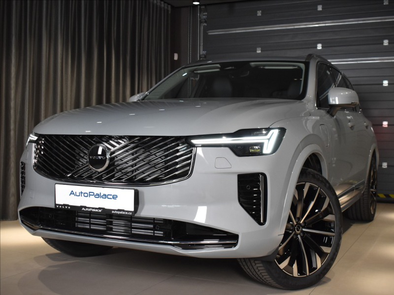 Volvo Ostatní modely XC90 2,0 T8 AWD Plus Bright  P