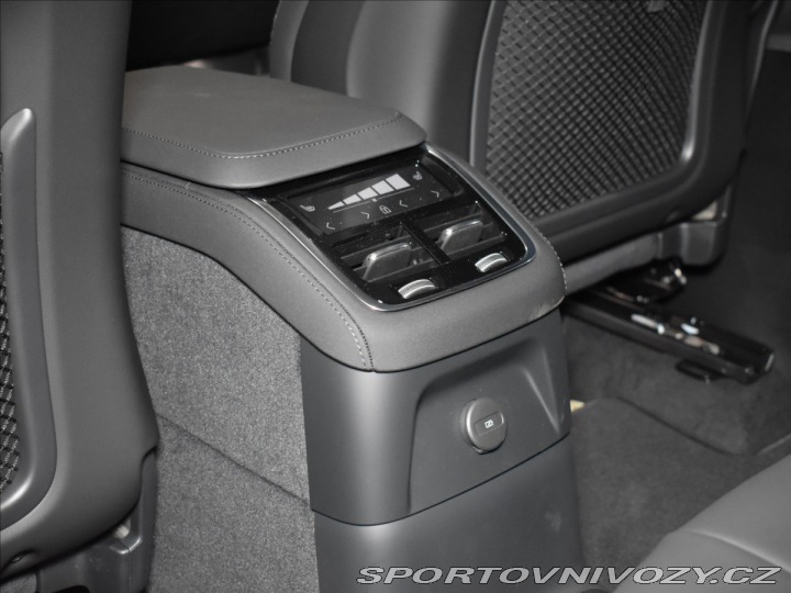 Volvo Ostatní modely XC90 2,0 T8 AWD Plus Bright P 2025