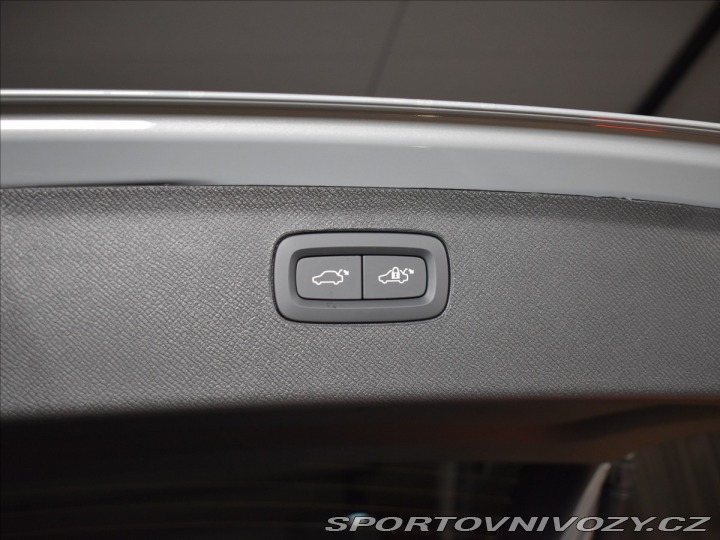 Volvo Ostatní modely XC90 2,0 T8 AWD Plus Bright P 2025