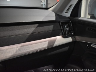 Volvo Ostatní modely XC90 2,0 T8 AWD Plus Bright  P 2025