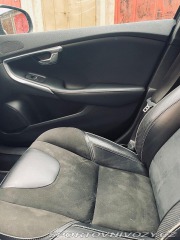 Volvo V40 2,0 R design 1800