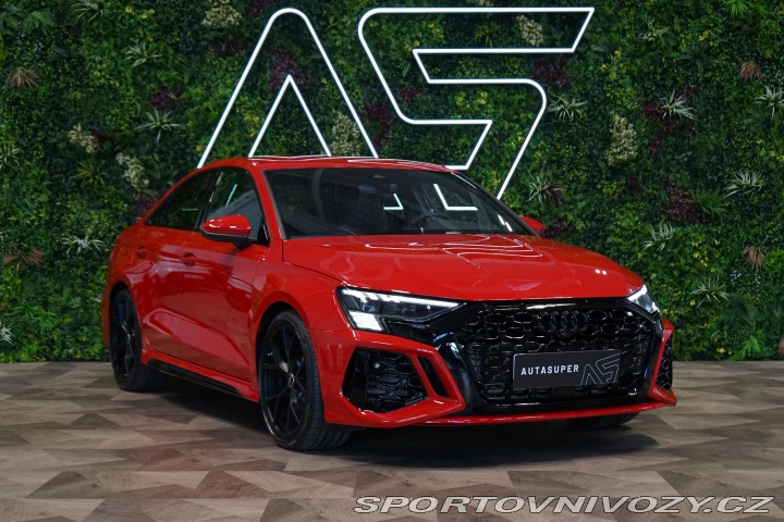 Audi RS3 Limo B&O Matrix Záruk 2024