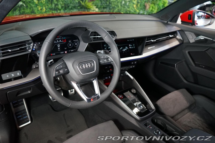 Audi RS3 Limo B&O Matrix Záruk 2024