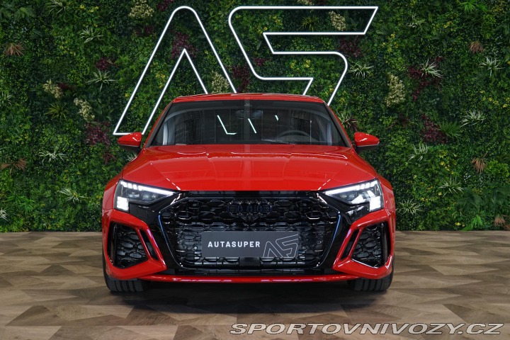 Audi RS3 Limo B&O Matrix Záruk 2024