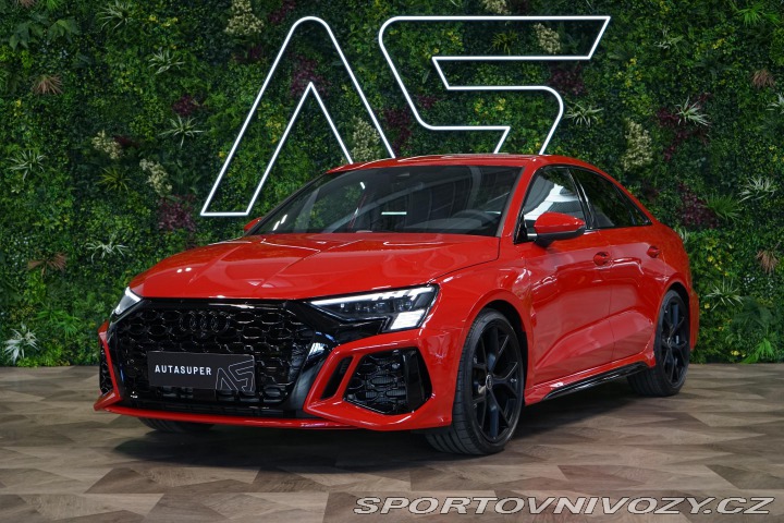Audi RS3 Limo B&O Matrix Záruk 2024