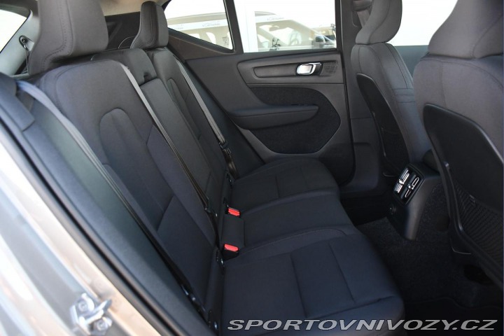 Volvo Ostatní modely XC40 T5 INSCRIPTION RECHARGE K 2021