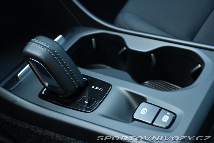Volvo Ostatní modely XC40 T5 INSCRIPTION RECHARGE K 2021