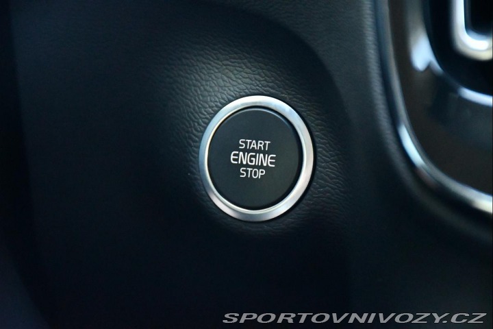 Volvo Ostatní modely XC40 T5 INSCRIPTION RECHARGE K 2021